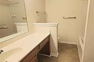 5664 Prescott Ct, Charlotte, NC 28269 - Photo 8