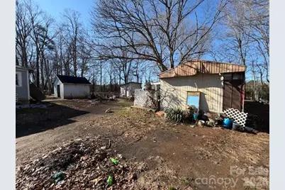 7626 Nc 90 Highway E, Stony Point, NC 28678 - Photo 8