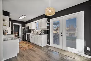 5528 Doverstone Ct, Charlotte, NC 28208 - Photo 10