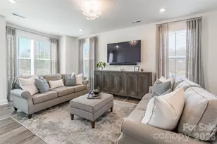 2106 Magnolia Blossom Wy, Charlotte, NC 28211 - Photo 12