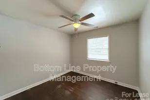907 Bannister Pl, Charlotte, NC 28213 - Photo 16