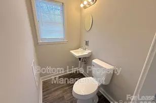 907 Bannister Pl, Charlotte, NC 28213 - Photo 10