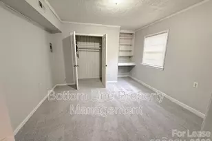 907 Bannister Pl, Charlotte, NC 28213 - Photo 12