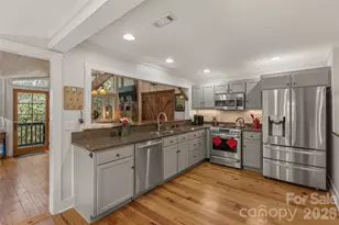 464 Franklin Rd, Highlands, NC 28741 - Photo 18