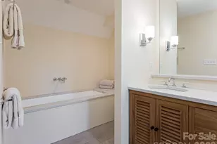 17 Beaverdam Ct, Asheville, NC 28804 - Photo 24