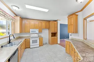 2411 Mission Rd, York, SC 29745 - Photo 8