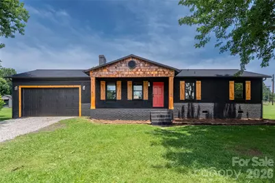 1705 E Cloaninger Avenue, Statesville, NC 28625 - Photo 2