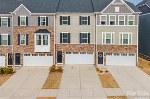 411 Lahinch Dr, Tega Cay, SC 29708 - Photo 1