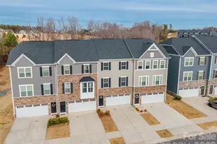 411 Lahinch Dr, Tega Cay, SC 29708 - Photo 2