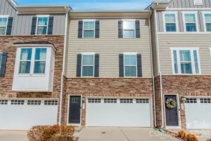 411 Lahinch Dr, Tega Cay, SC 29708 - Photo 1