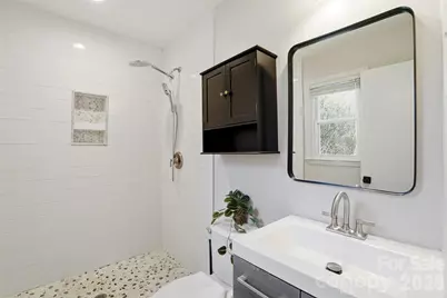 931 Hickory Nut Street, Charlotte, NC 28205 - Photo 18