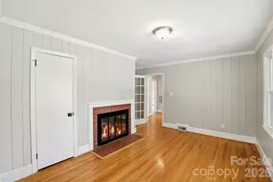 931 Hickory Nut St, Charlotte, NC 28205 - Photo 12