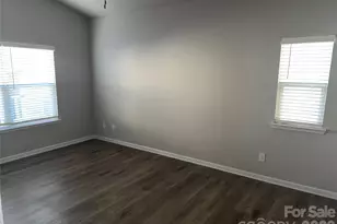 4112 Stoneygreen Ln, Charlotte, NC 28215 - Photo 10