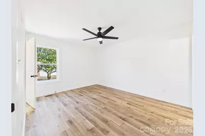 2960 US 70 Highway, Connelly Springs, NC 28612 - Photo 24