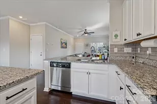 15249 Wrights Crossing Dr, Charlotte, NC 28278 - Photo 22