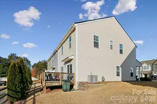 15249 Wrights Crossing Dr, Charlotte, NC 28278 - Photo 8