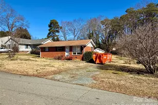 21219 Alto Tierra Dr, Cornelius, NC 28031 - Photo 2