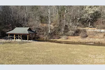 207 Receptive Drive #29, Glenville, NC 28736 - Photo 8