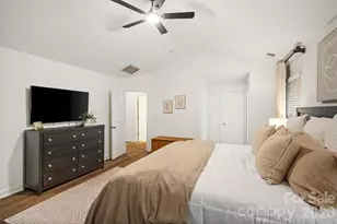 10714 Bere Island Dr, Charlotte, NC 28278 - Photo 20