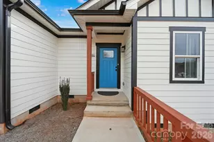 1346 39th St Cir SW, Hickory, NC 28602 - Photo 2