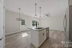 1225 39th St Cir SW, Hickory, NC 28602 - Photo 6