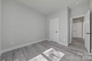 1225 39th St Cir SW, Hickory, NC 28602 - Photo 16