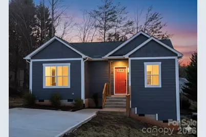 1225 39th Street Circle SW, Hickory, NC 28602 - Photo 1