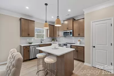 7122 Amberhouse Drive, Charlotte, NC 28212 - Photo 8