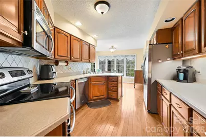 27 Cedar Summit Road, Asheville, NC 28803 - Photo 12