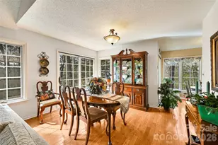 27 Cedar Summit Rd, Asheville, NC 28803 - Photo 8