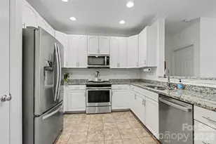 1000 E Woodlawn Rd, Charlotte, NC 28209 - Photo 8