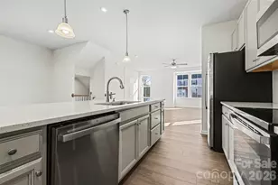 2638 Grantham Place Dr, Fort Mill, SC 29715 - Photo 6