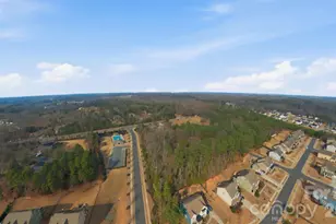 16716 Watermelon Ln, Charlotte, NC 28278 - Photo 8