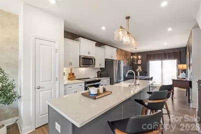 318 Simeon Drive, Charlotte, NC 28208 - Photo 16