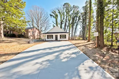 1209 Rogers Lake Road, Kannapolis, NC 28081 - Photo 2