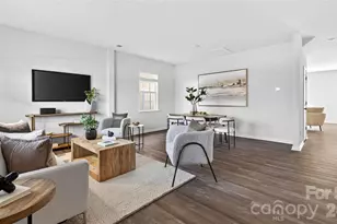 131 Pecan Grv Ln, Statesville, NC 28677 - Photo 2