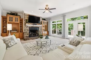 932 Thorn Ridge Ln, Clover, SC 29710 - Photo 14