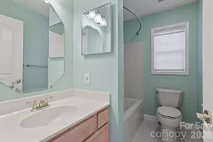 32 Stone House Rd, Hendersonville, NC 28739 - Photo 8