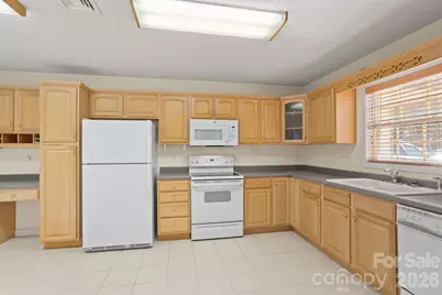 32 Stone House Road, Hendersonville, NC 28739 - Photo 18