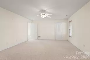 32 Stone House Rd, Hendersonville, NC 28739 - Photo 22