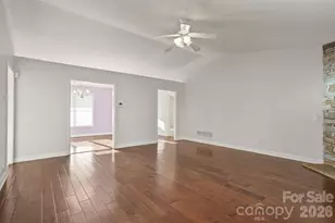 32 Stone House Rd, Hendersonville, NC 28739 - Photo 14