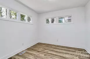 732 Aintree Rd, Charlotte, NC 28215 - Photo 32