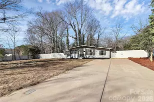 732 Aintree Rd, Charlotte, NC 28215 - Photo 44