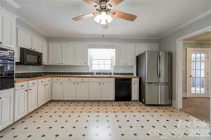 1516 Marlwood Dr, Shelby, NC 28150 - Photo 14