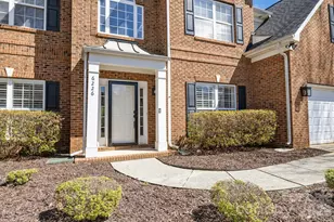 6226 Hermsley Rd, Charlotte, NC 28278 - Photo 2