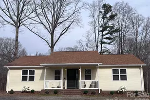 211 Honeycutt Rd, Troutman, NC 28166 - Photo 2