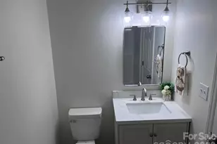 211 Honeycutt Rd, Troutman, NC 28166 - Photo 14