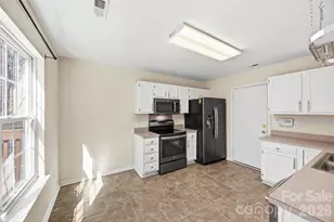 685 Continental Dr, Concord, NC 28025 - Photo 8