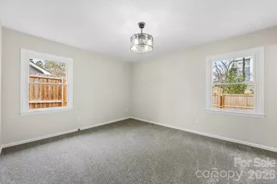 818 Eaglewood Avenue, Charlotte, NC 28212 - Photo 24