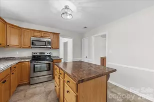 818 Eaglewood Ave, Charlotte, NC 28212 - Photo 16